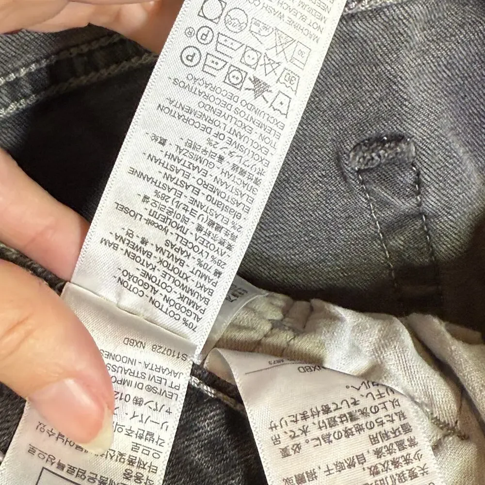 Levi's Men's 512™ Slim Taper Destressed Eco Performance Jeans 30x30 $70 - Picture 7 of 8